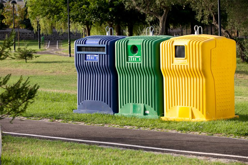 Dúvidas em relação à separação do lixo para fazer reciclagem.
