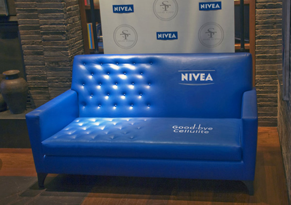 marketing de guerrilha nivea sofá celulite