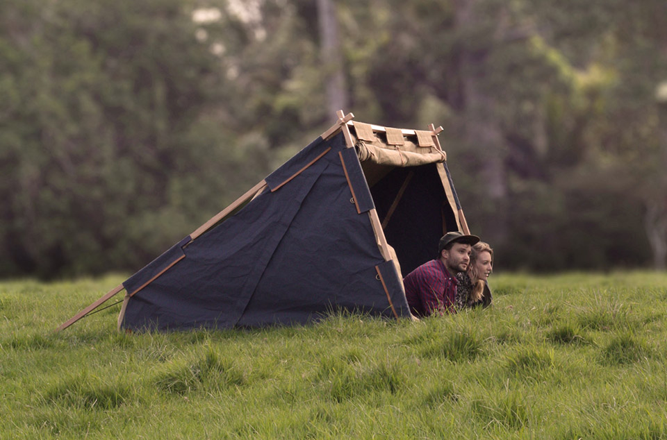 tenda Under-Cover-Camper-by-Nikolai-Sorensen