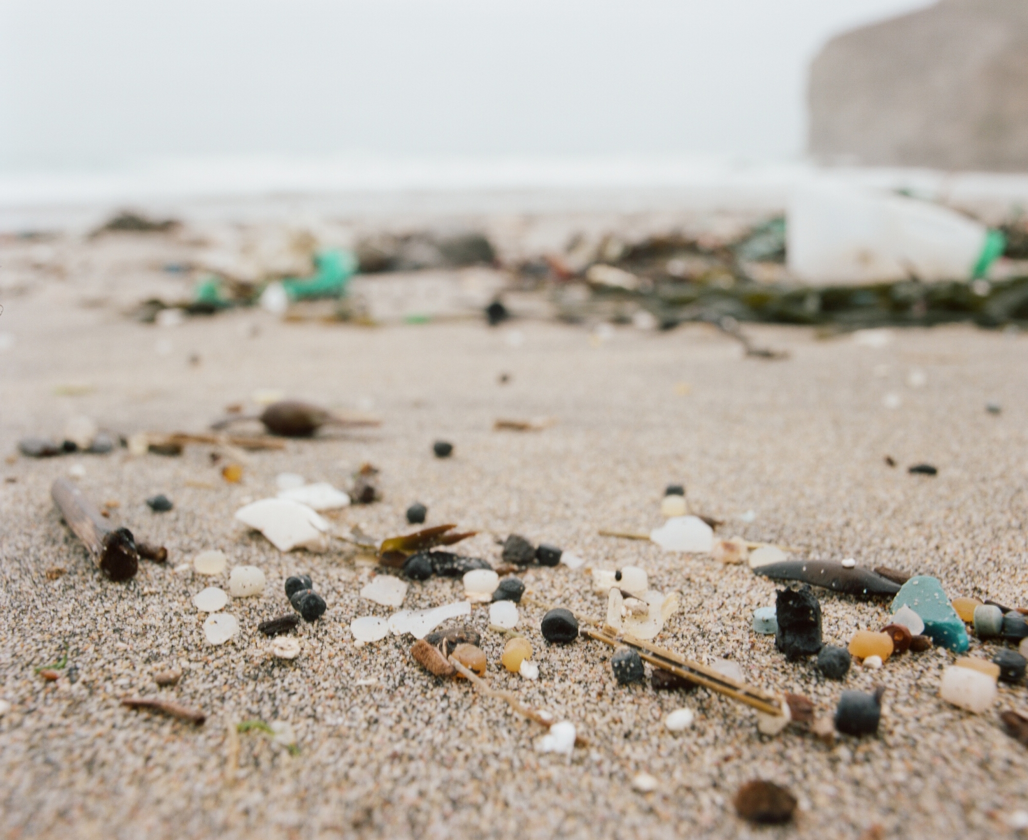 plástico praias lixo