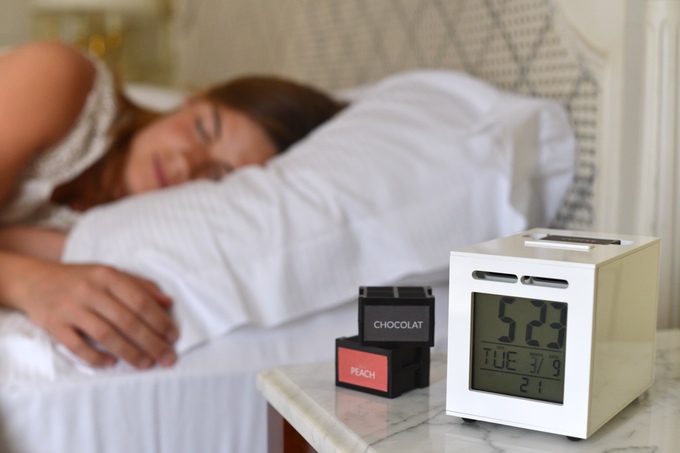 O SensorWake pode ser a resposta para os teus problemas: um Despertador com cheiro que te acorda através do olfato, ou seja, um aparelho que liberta à hora certa um perfume que gostas e te faz acordar feliz.