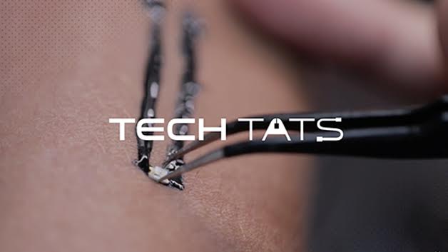 Tech Tats funções vitais tatuagem