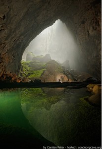 lagoas dentro da maior gruta do mundo