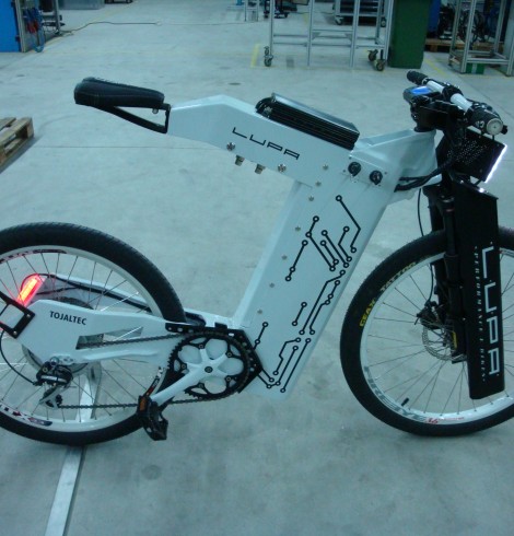 bicicleta elétrica inovadora atinge 80 km/h