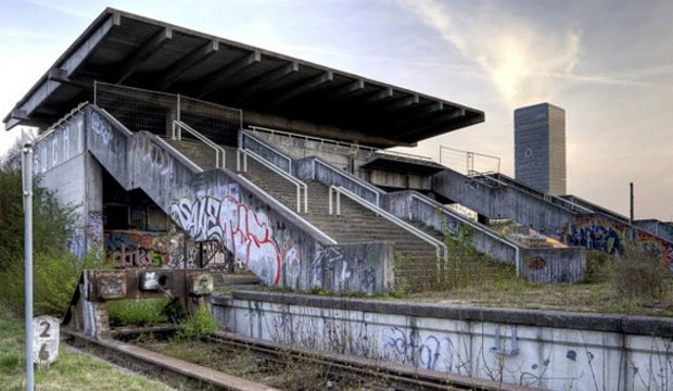 Edifícios abandonados depois dos Jogos Olímpicos em Munique, Aleman
