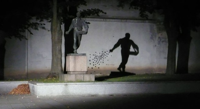 creative-interactive-street-art-lituânia estátua