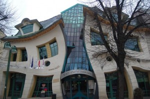 casa torta (Sopot, Polónia) casas mais estranhas do mundo