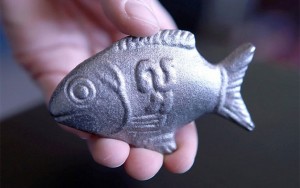 peixe de ferro iron lucky fish