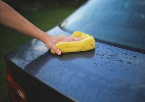 como lavar o carro poupar água